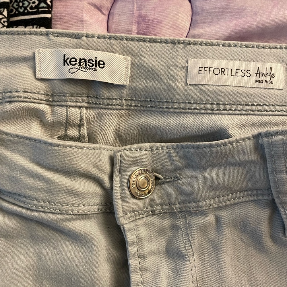 Jeans - Picture 4 of 4